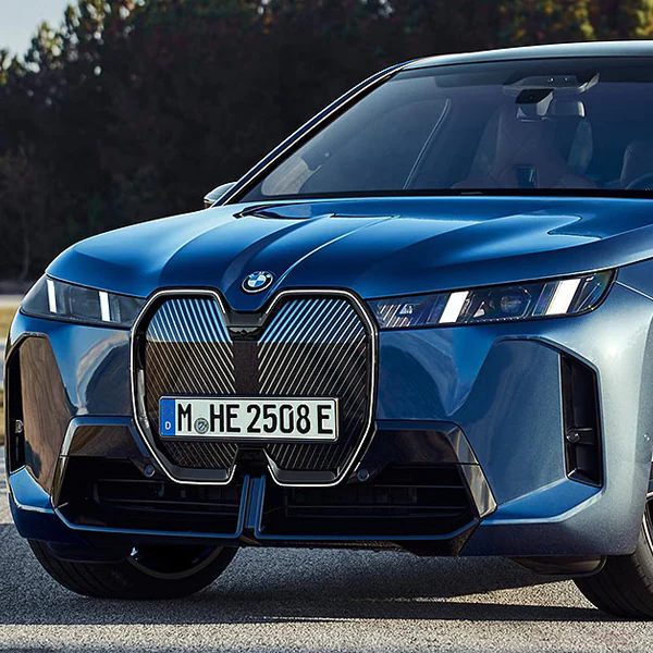 BMW iX xDrive45